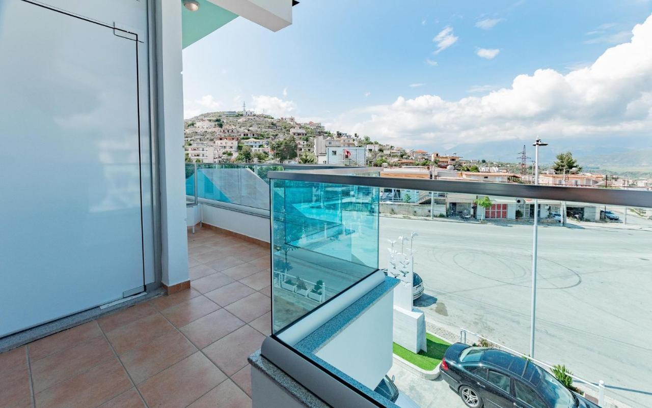 The City Gate Hotel Sarandë Esterno foto